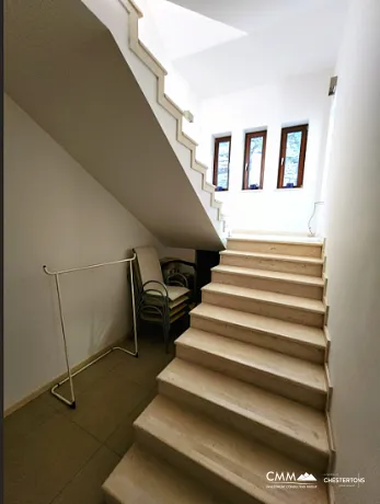 Rustovo'da 5 Yatak Odalı Villa, 392 m²